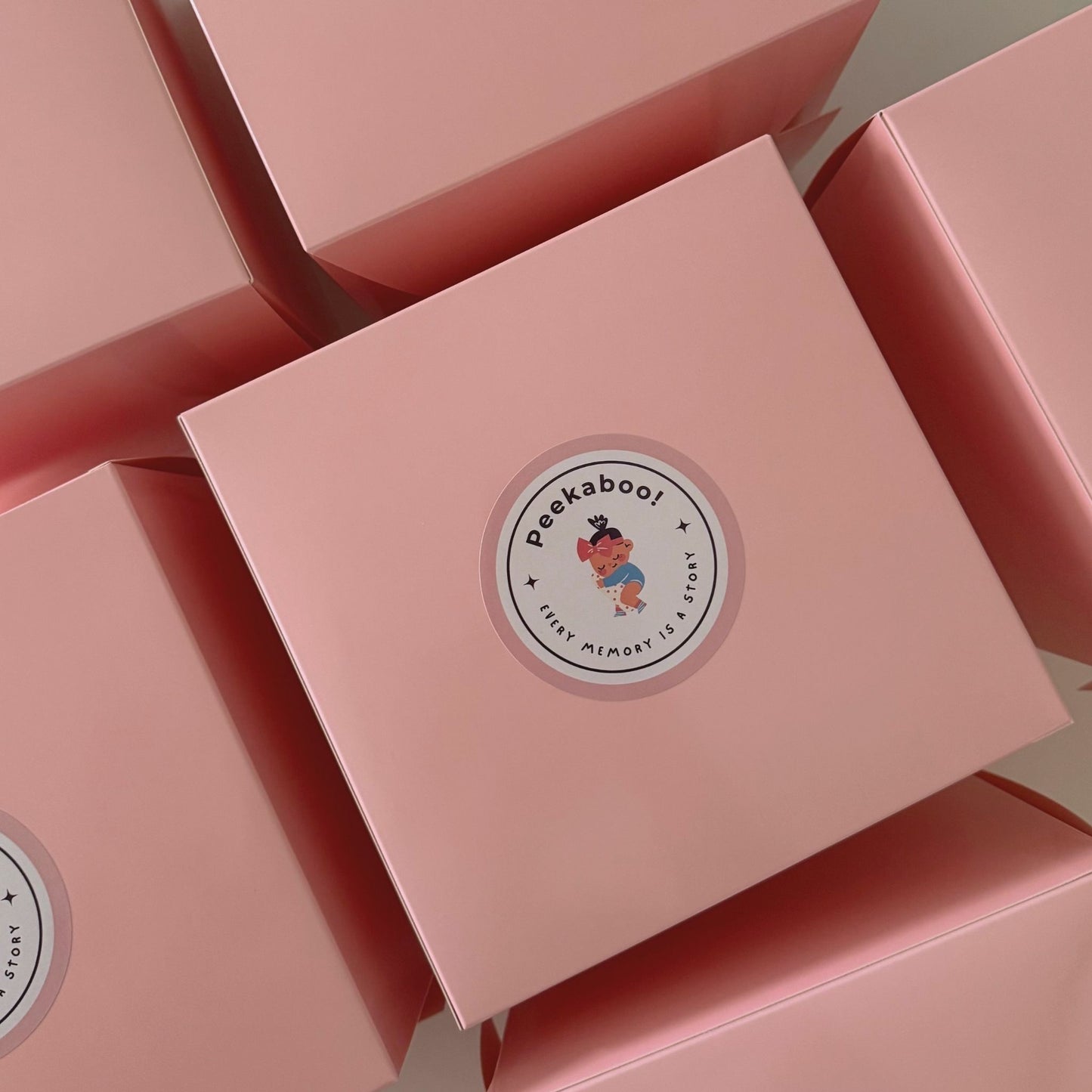 Free-Luxury-Gift-Box-Peekaboo-Baby-And-Kids