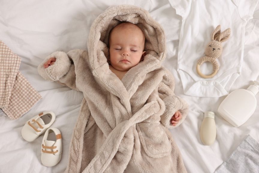 Gentle-Newborn-Bonding-Everyday-Moments-Blog-Cover-Peekaboo