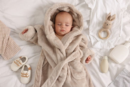 Gentle-Newborn-Bonding-Everyday-Moments-Blog-Cover-Peekaboo