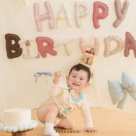 Baby-Bodysuit-Hat-First-Birthday-Gift-Set-Cover-Peekaboo