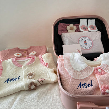 Personalised Baby Essential All-in-one Gift Set - Flower