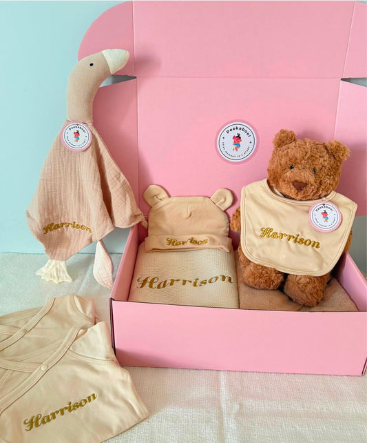 Personalised-newborn-gift-set-beige-bear_jpg
